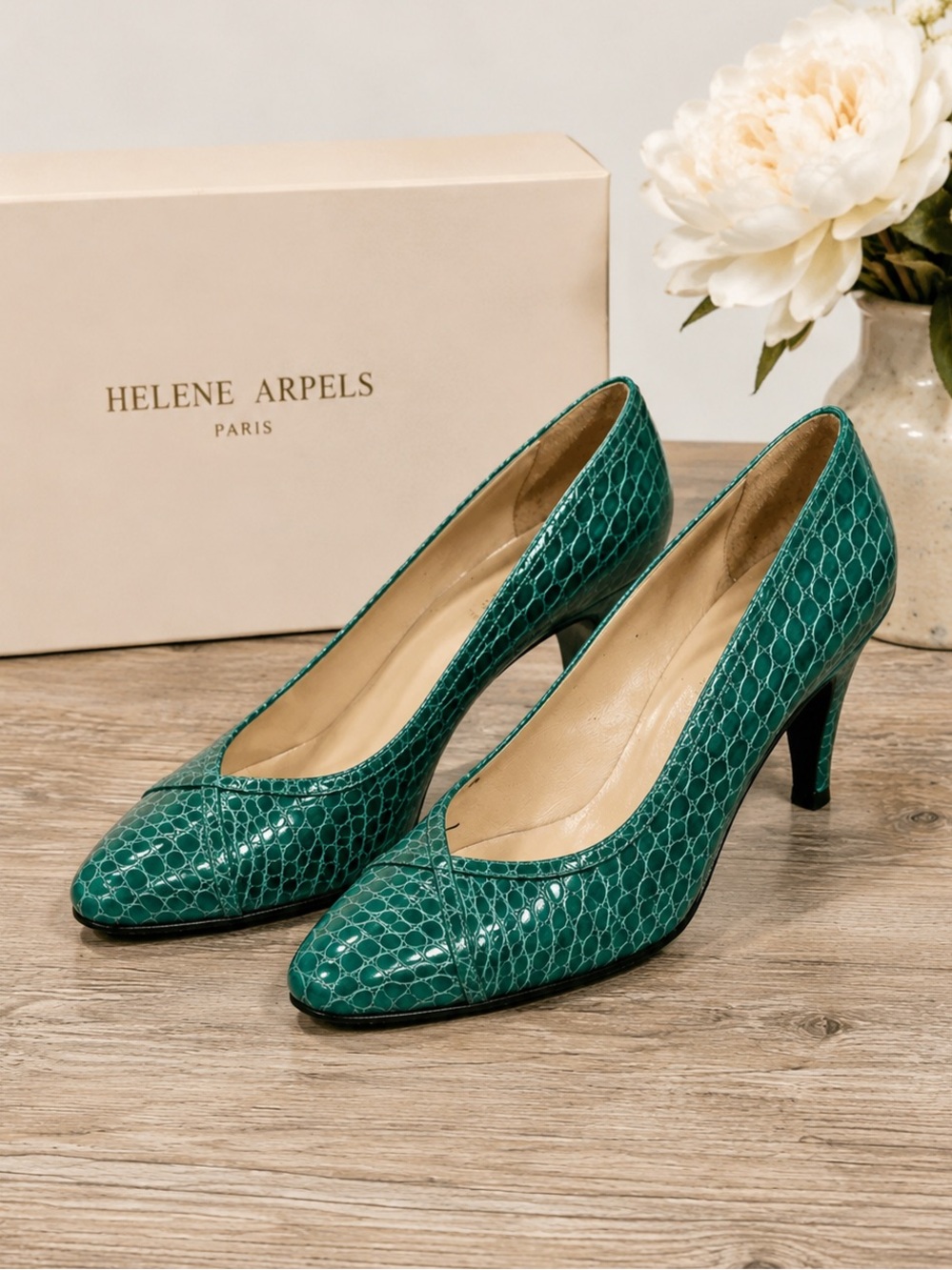 Vintage Helene Arpels Paris Green Textured Leather Pumps Size 8